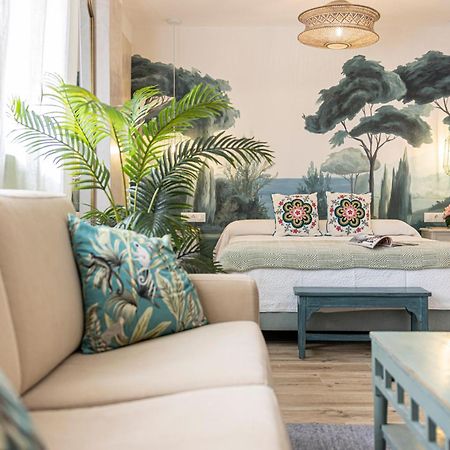Cathedral Keepers - Exclusive Apartment In Jerez เฮเรซ เด ลาฟรอนเตรา ภายนอก รูปภาพ