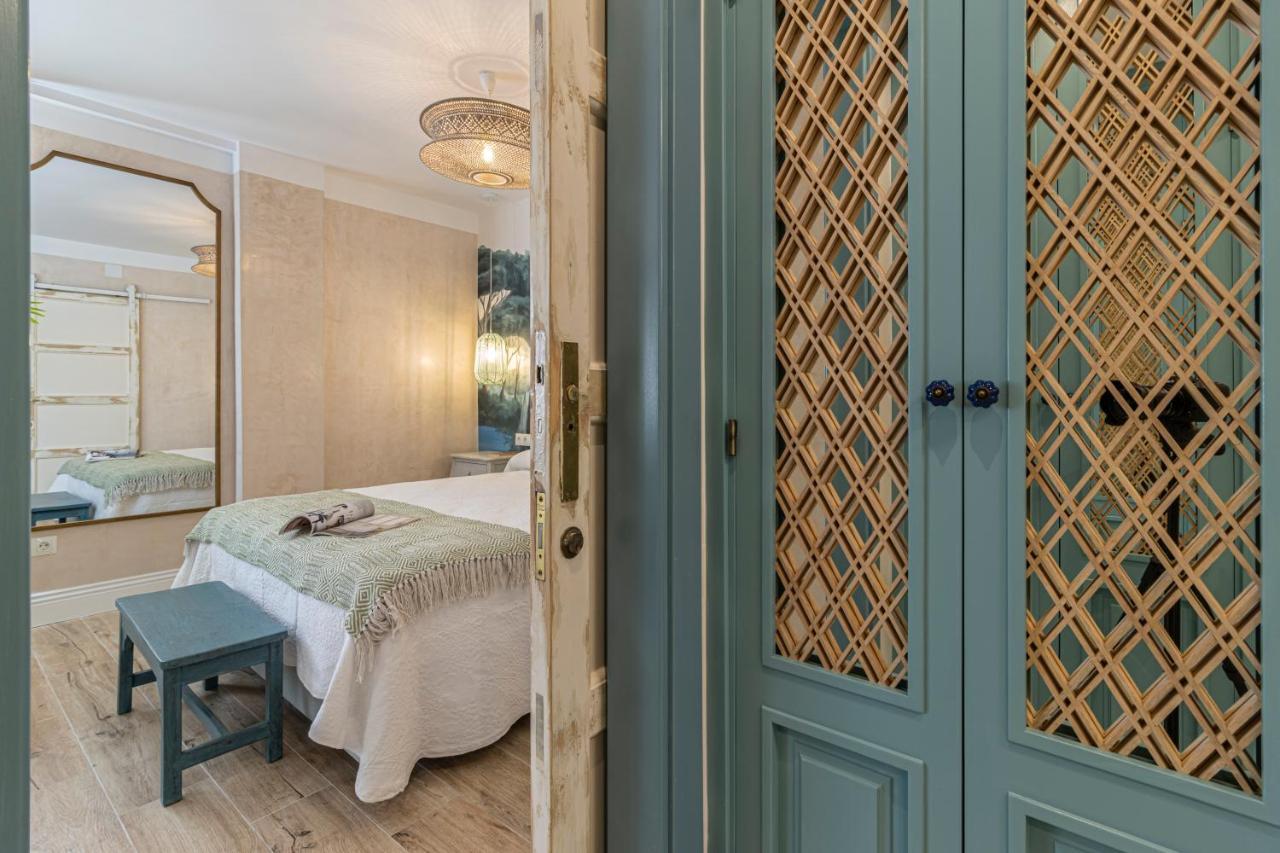 Cathedral Keepers - Exclusive Apartment In Jerez เฮเรซ เด ลาฟรอนเตรา ภายนอก รูปภาพ