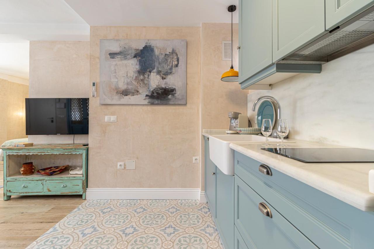 Cathedral Keepers - Exclusive Apartment In Jerez เฮเรซ เด ลาฟรอนเตรา ภายนอก รูปภาพ