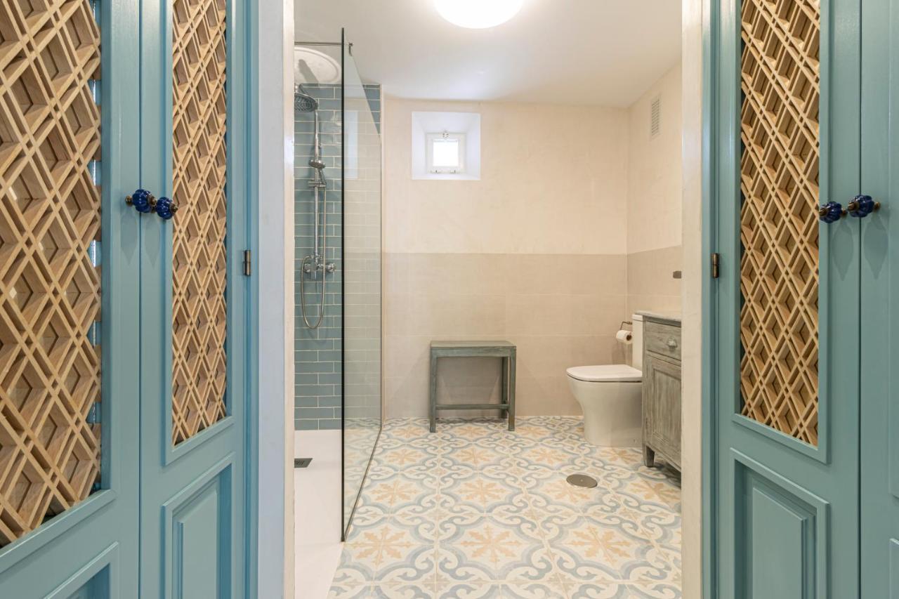 Cathedral Keepers - Exclusive Apartment In Jerez เฮเรซ เด ลาฟรอนเตรา ภายนอก รูปภาพ