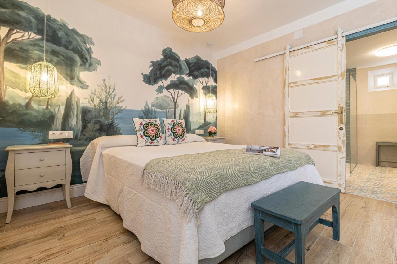 Cathedral Keepers - Exclusive Apartment In Jerez เฮเรซ เด ลาฟรอนเตรา ภายนอก รูปภาพ