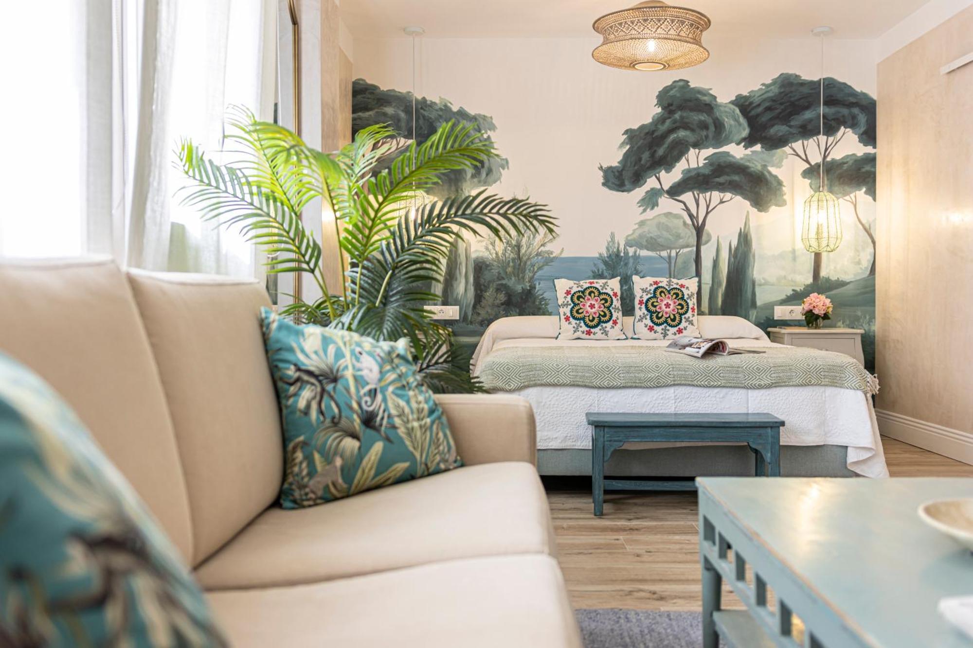 Cathedral Keepers - Exclusive Apartment In Jerez เฮเรซ เด ลาฟรอนเตรา ภายนอก รูปภาพ